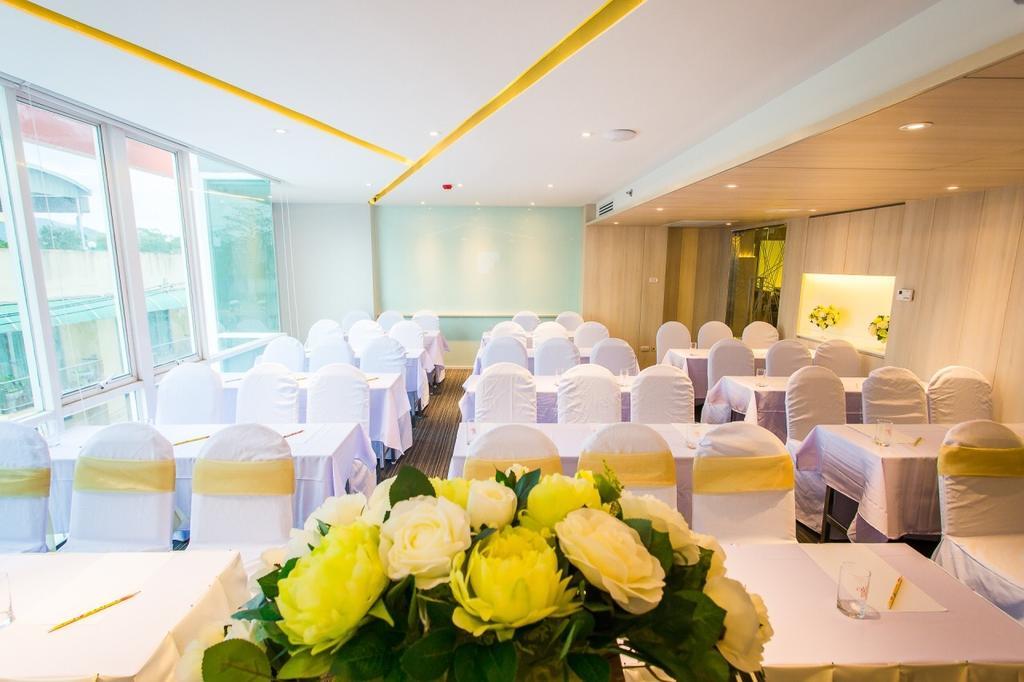 Crystal Hotel Хат'яй Екстер'єр фото