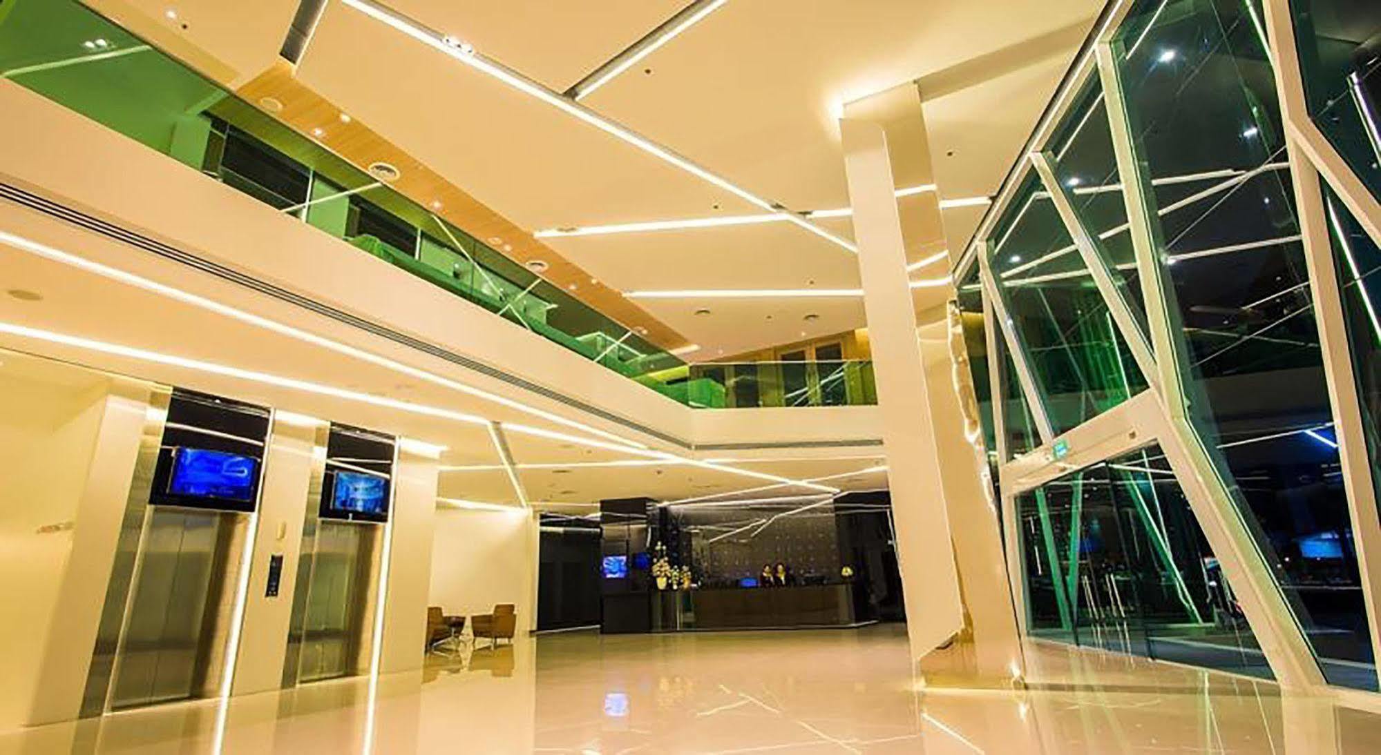 Crystal Hotel Хат'яй Екстер'єр фото
