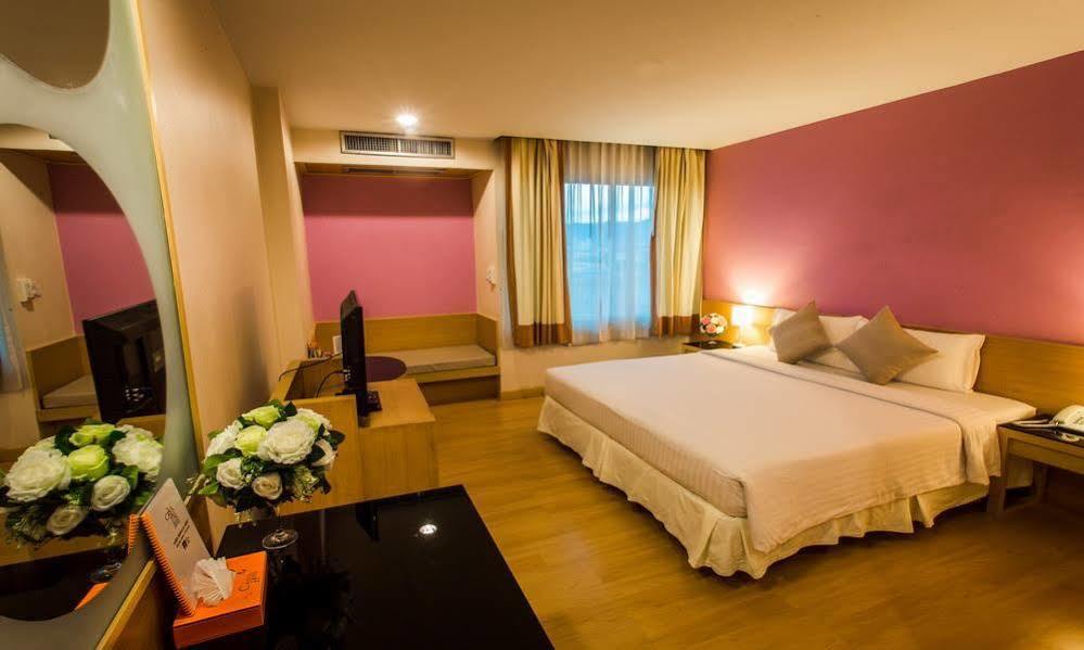 Crystal Hotel Хат'яй Екстер'єр фото